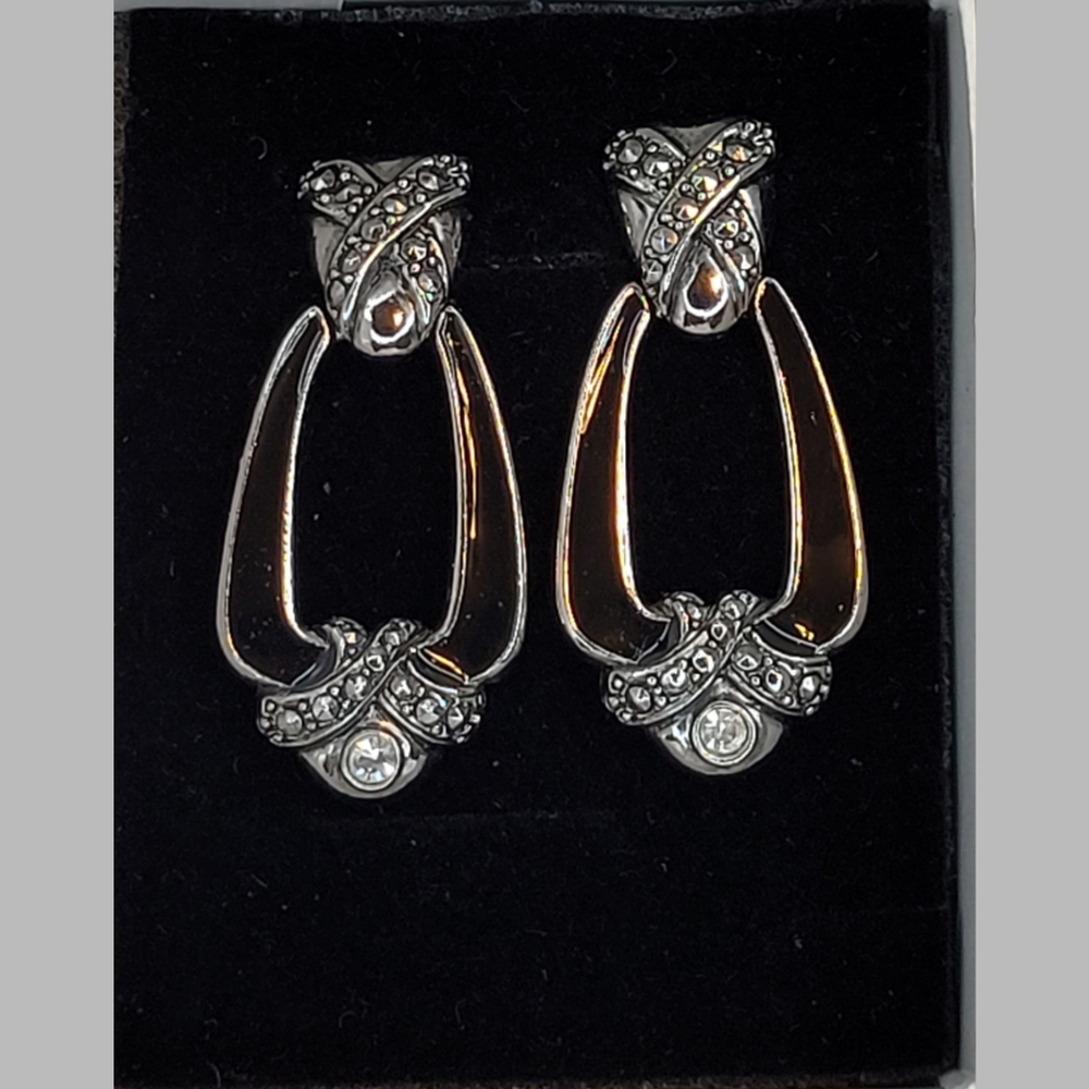 Vintage 1992 AVON Enameled Rhinestone Drop Earrings